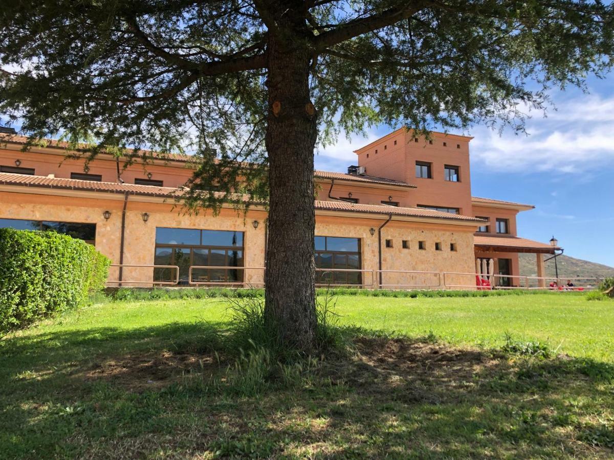 Hotel Villa De Estercuel Екстер'єр фото